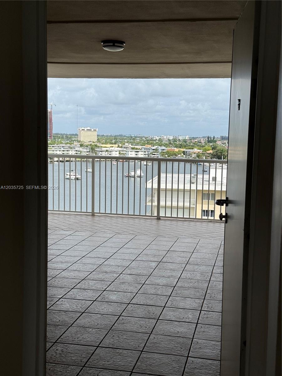 121 Golden Isles Drive 904 Property Photo 22