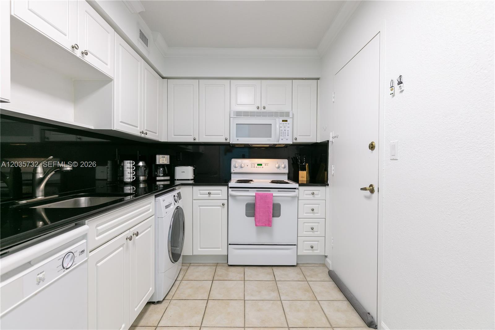 2501 S Ocean Drive 1008 Property Photo 19