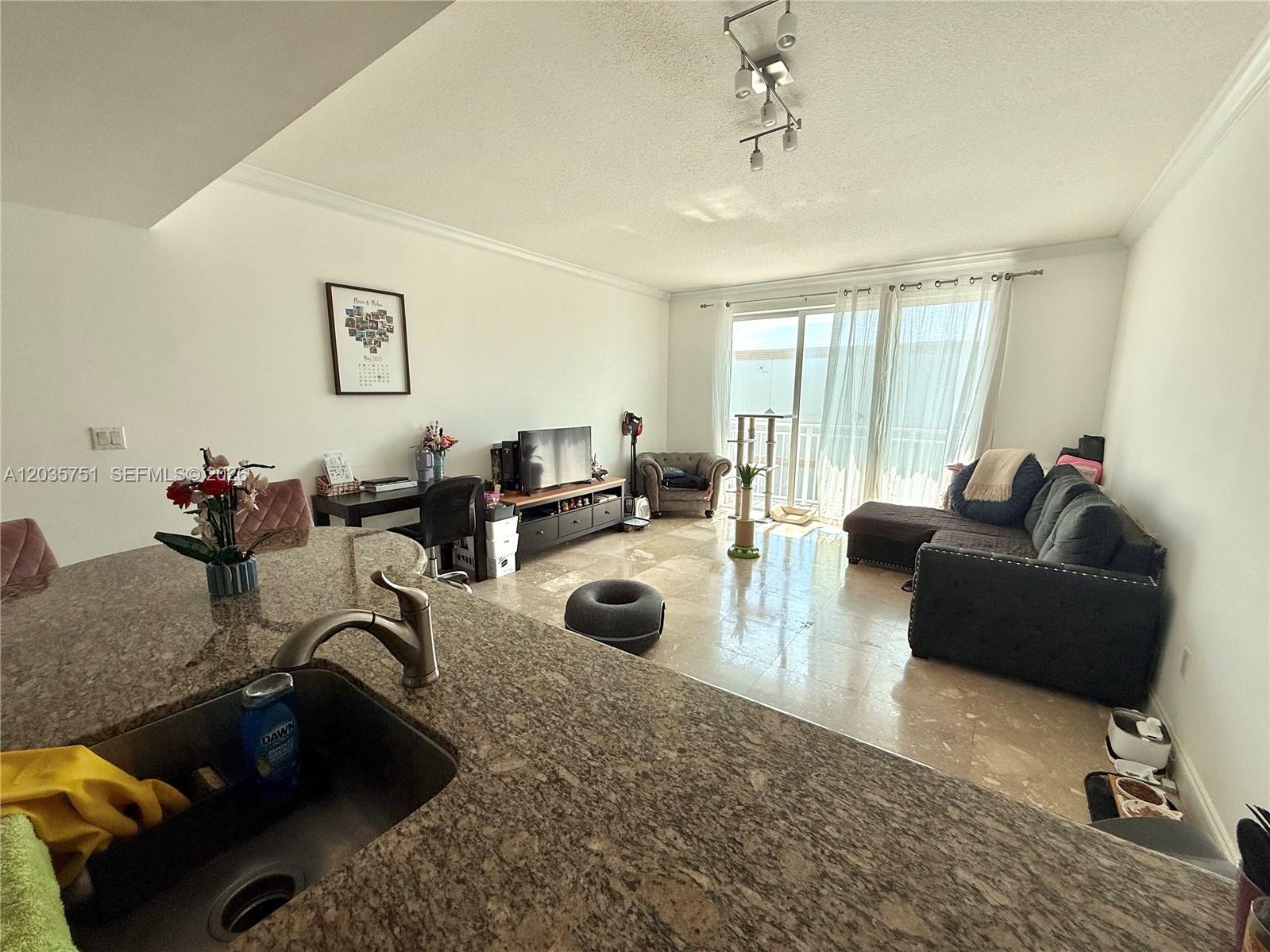 7275 Sw 90th Street C313 Property Photo 4
