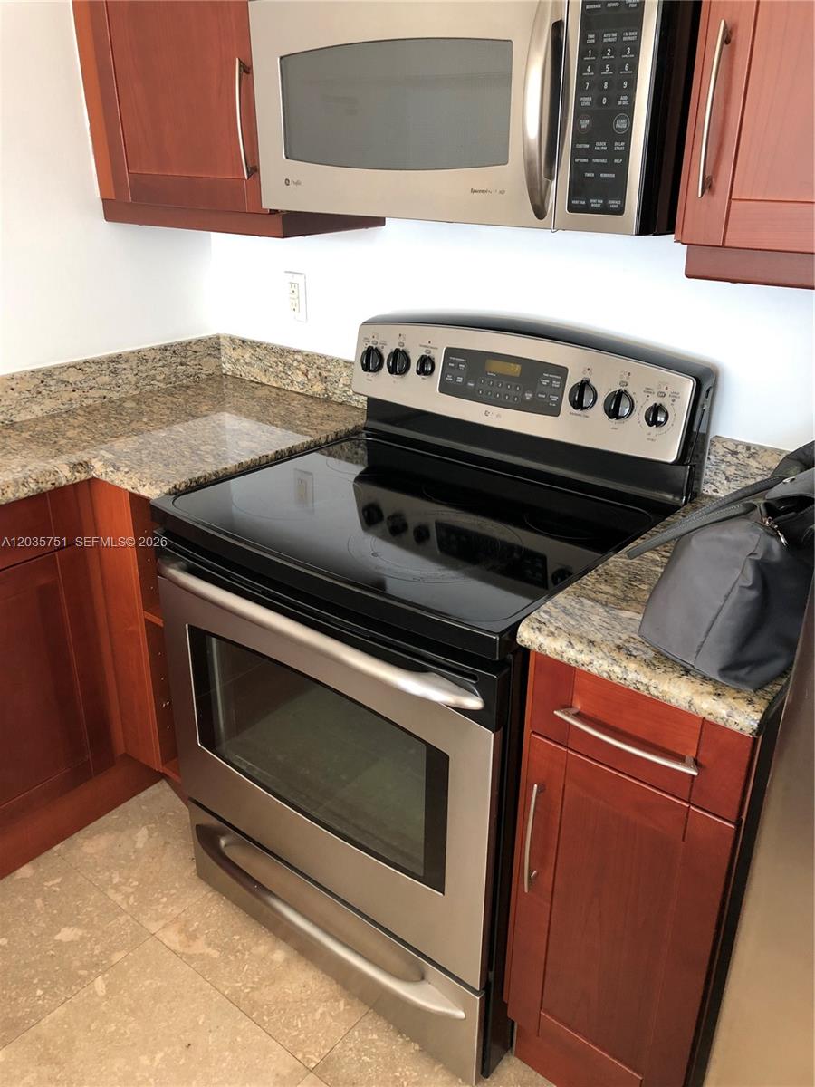 7275 Sw 90th Street C313 Property Photo 19