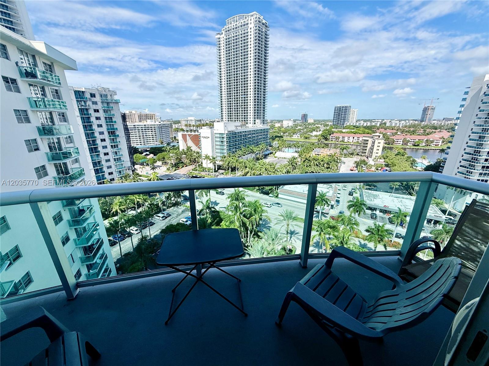 3901 S Ocean Drive 14u Property Photo 3