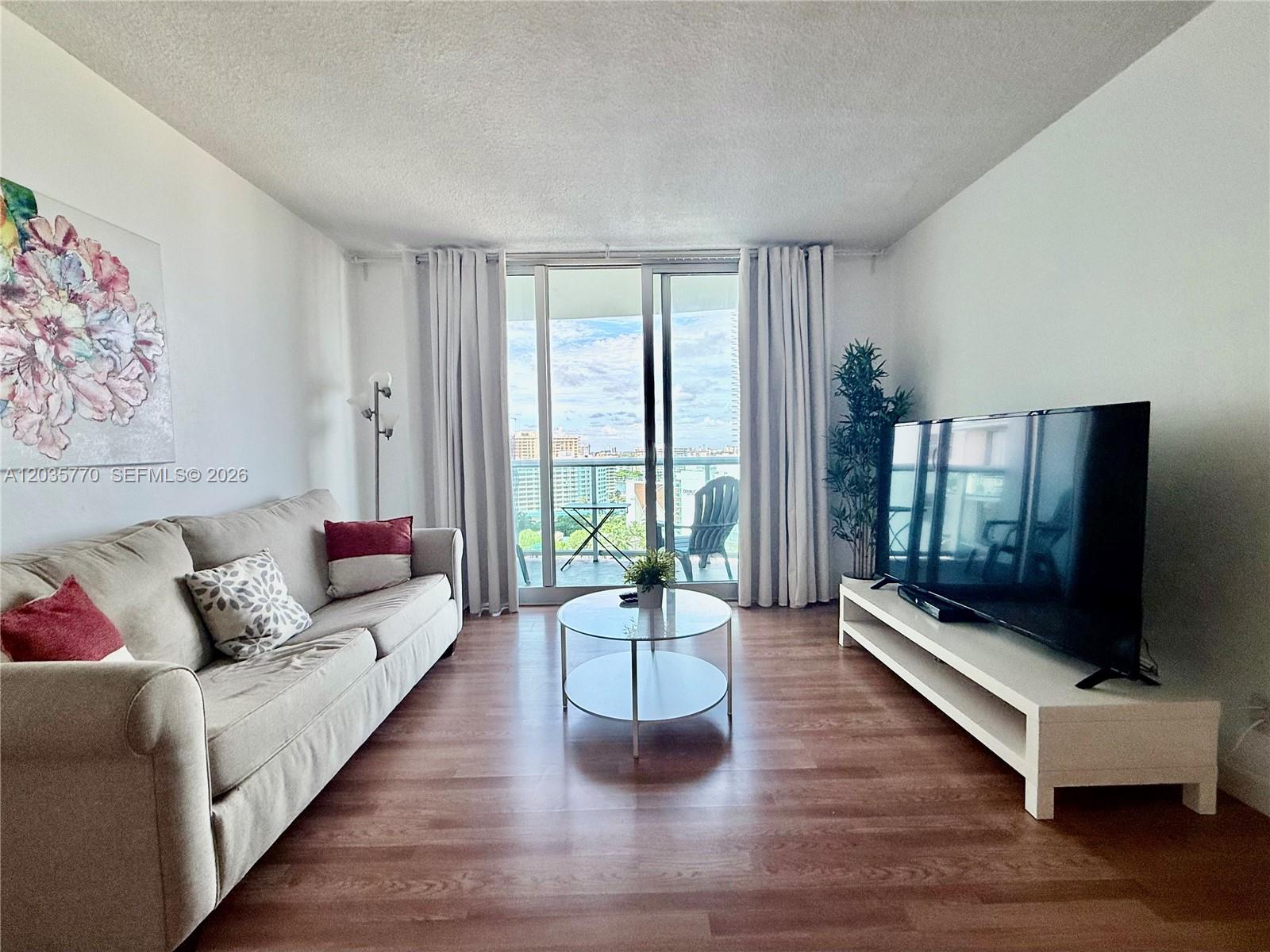 3901 S Ocean Drive 14u Property Photo 4