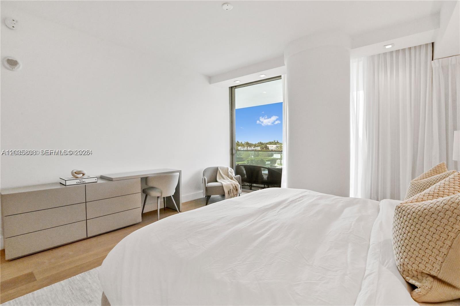 10203 Collins Avenue 305 Property Photo 14
