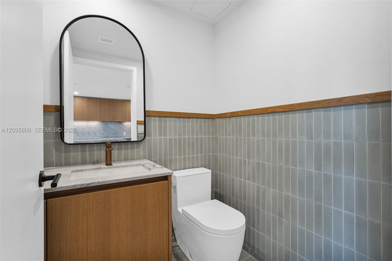 1176 97th Street 707 Property Photo 18