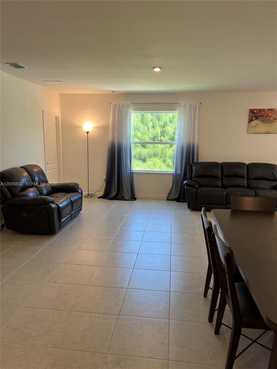 26484 View Drive Property Photo 8