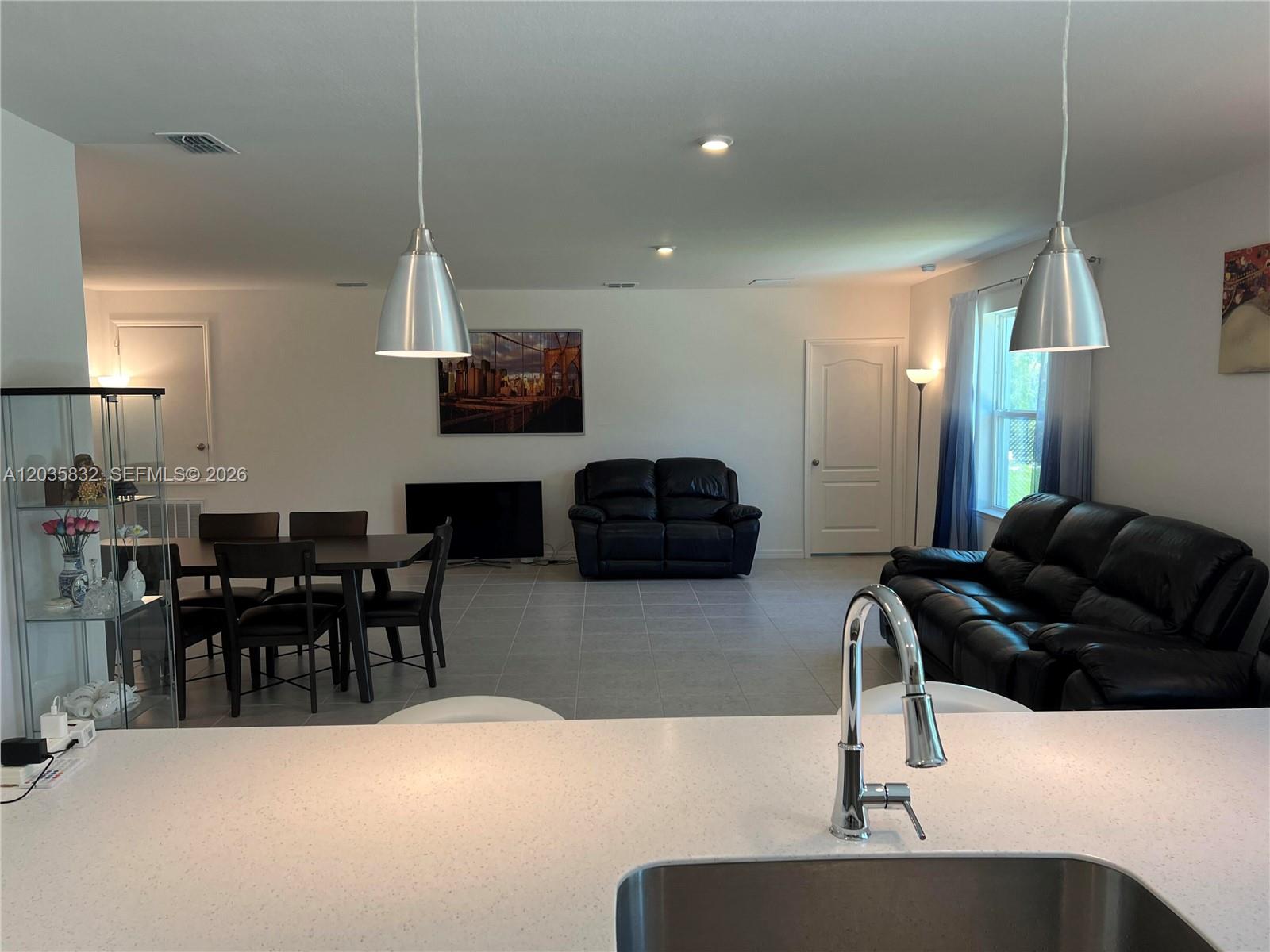 26484 View Drive Property Photo 10