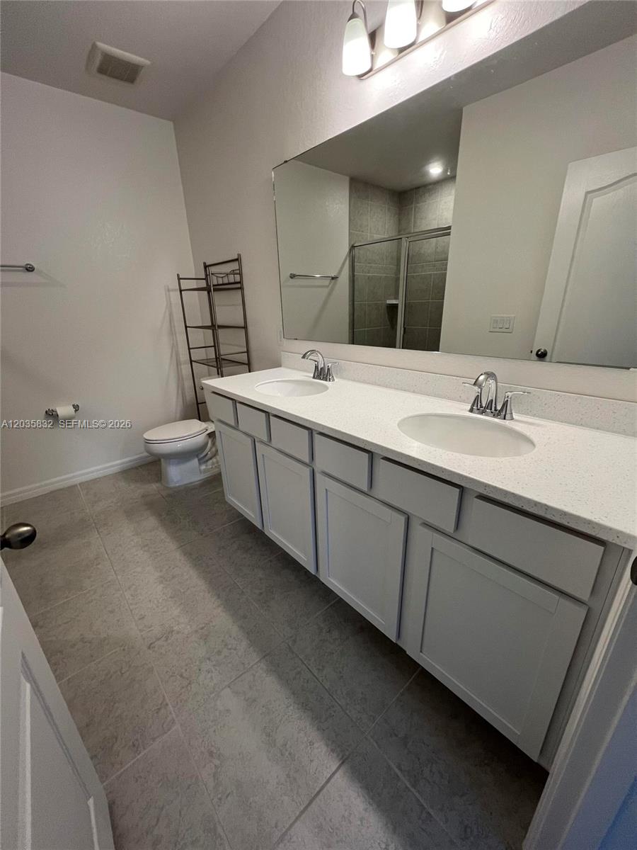 26484 View Drive Property Photo 19