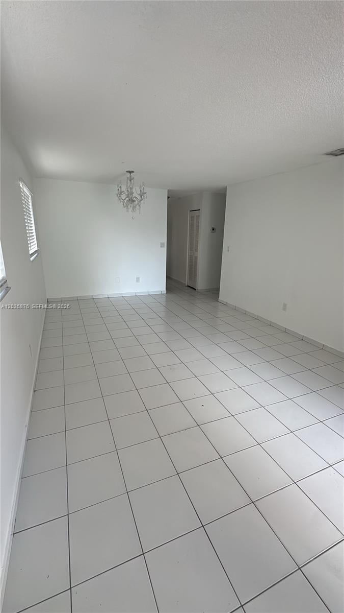 830 W 75th Street 1 Property Photo 4