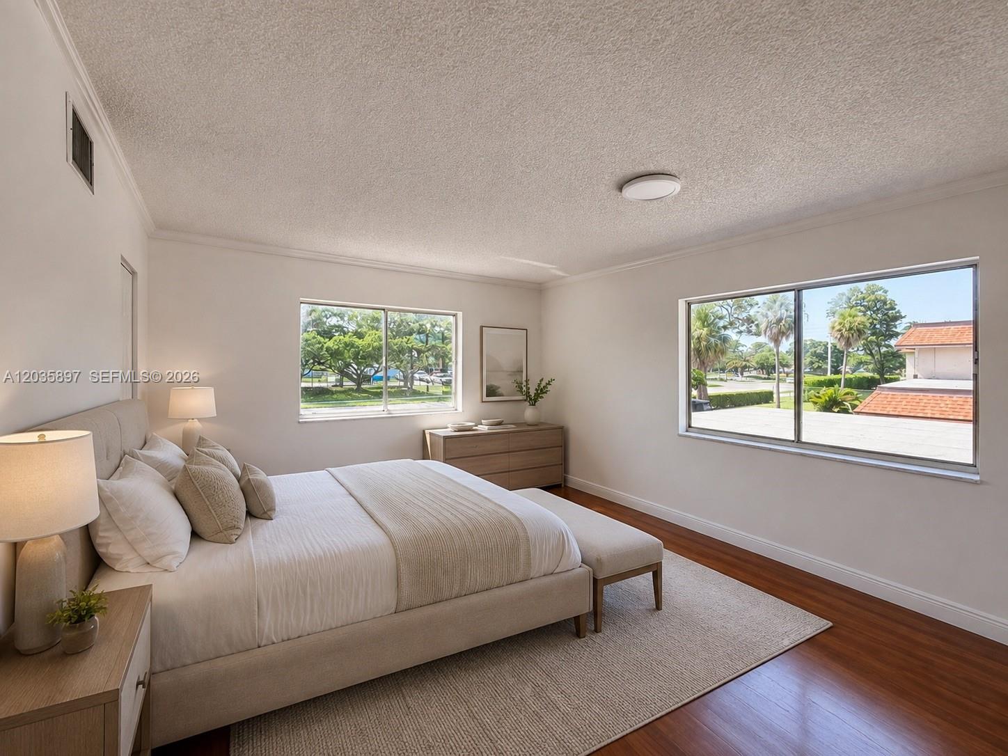 2148 Sherwood Forest Boulevard 1 Property Photo 4