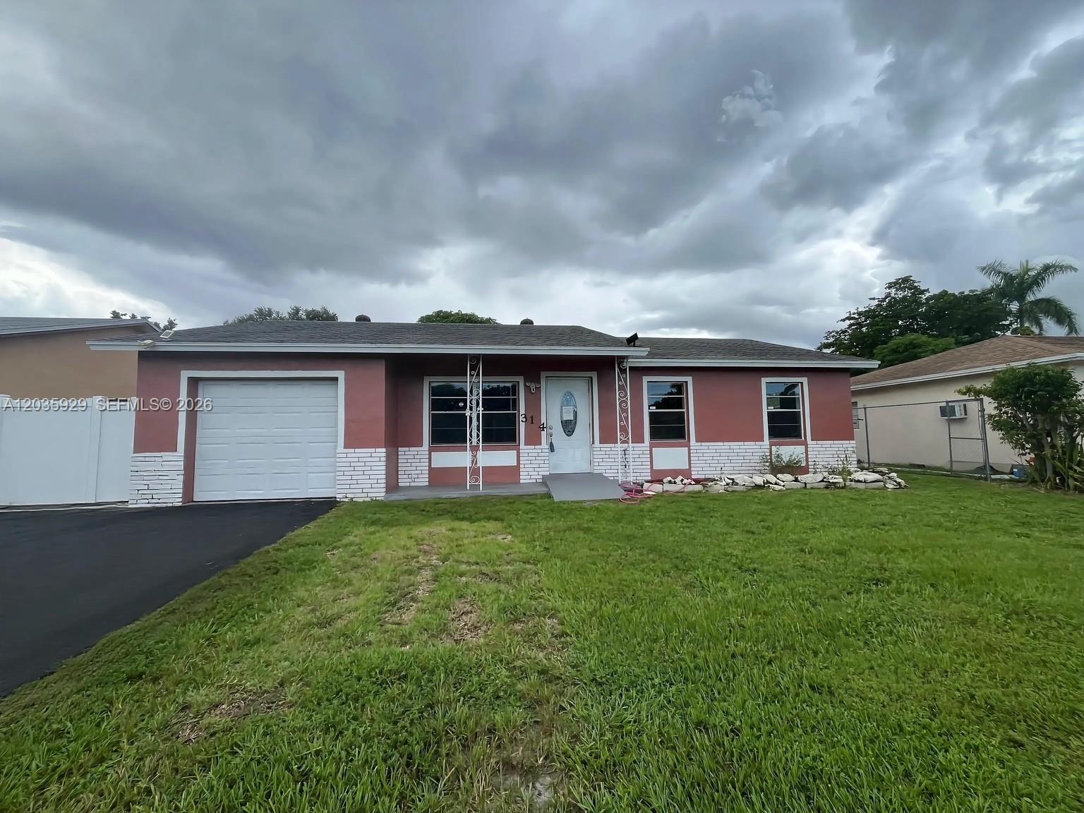 314 Sw 79th Way Property Photo 1