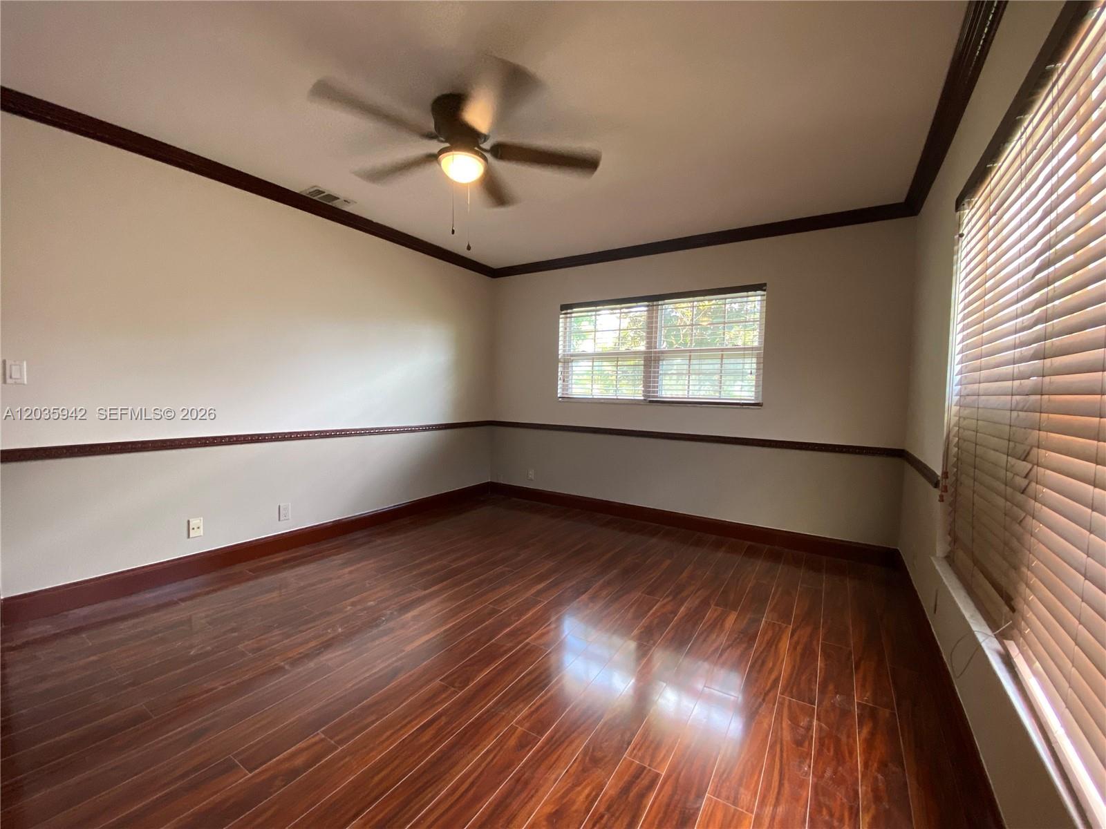 490 Bonaventure Boulevard Property Photo 5
