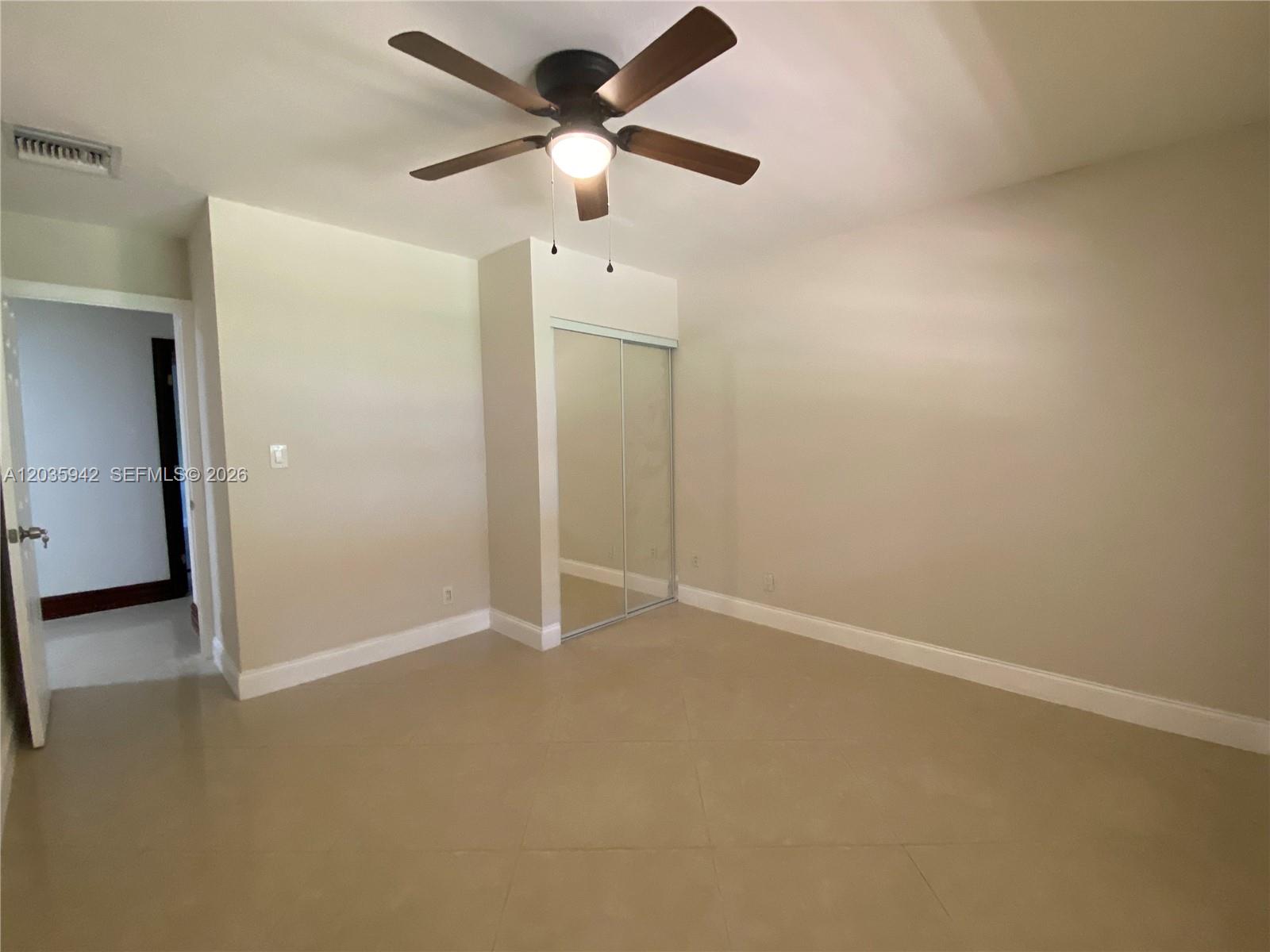 490 Bonaventure Boulevard Property Photo 17
