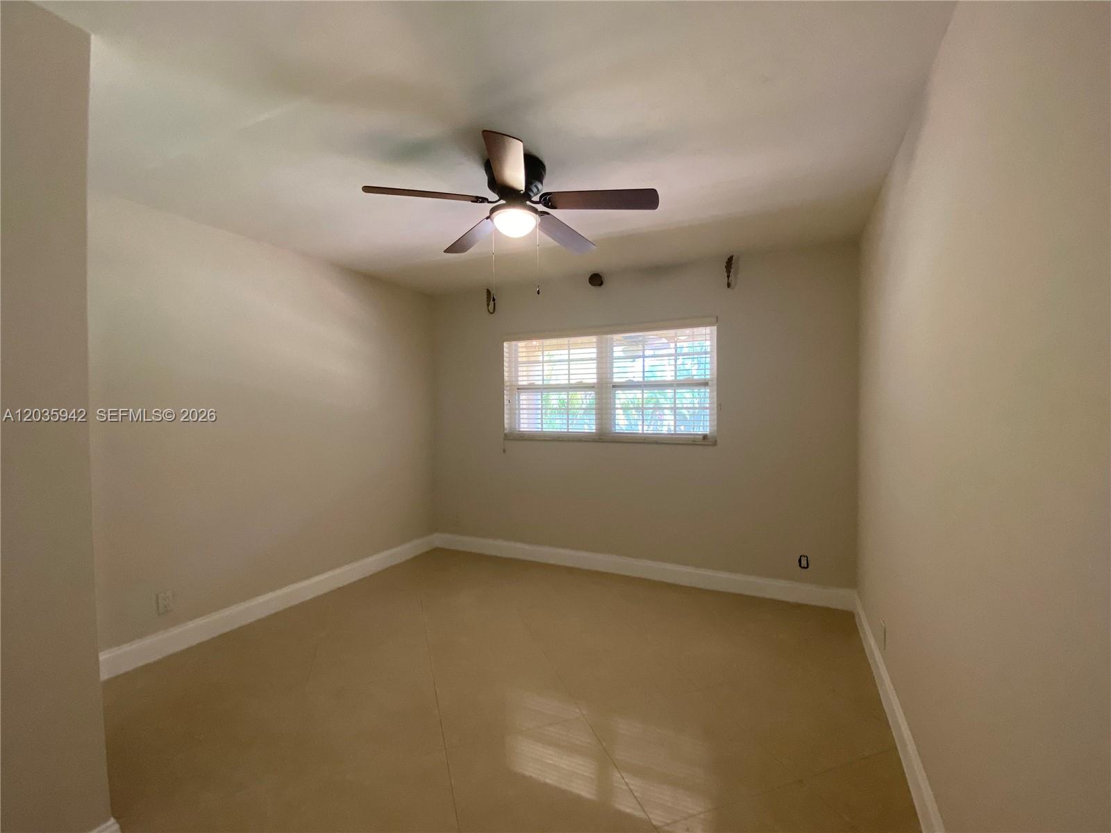 490 Bonaventure Boulevard Property Photo 18