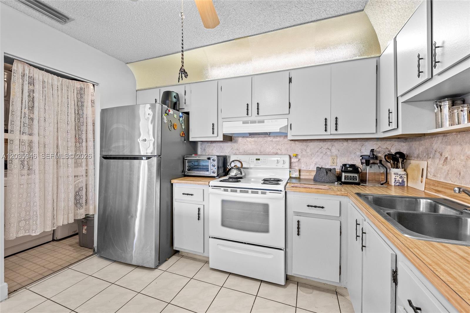 5839 La Pinata Boulevard C-2 Property Photo 6