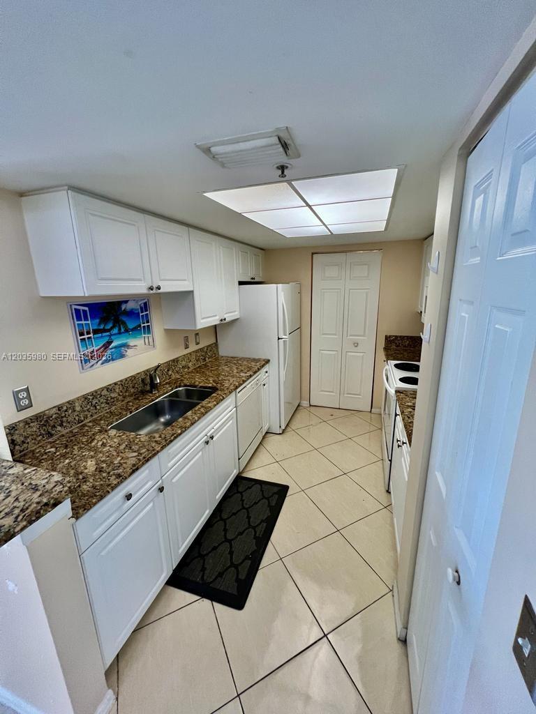 A12035980 Property Photo 4