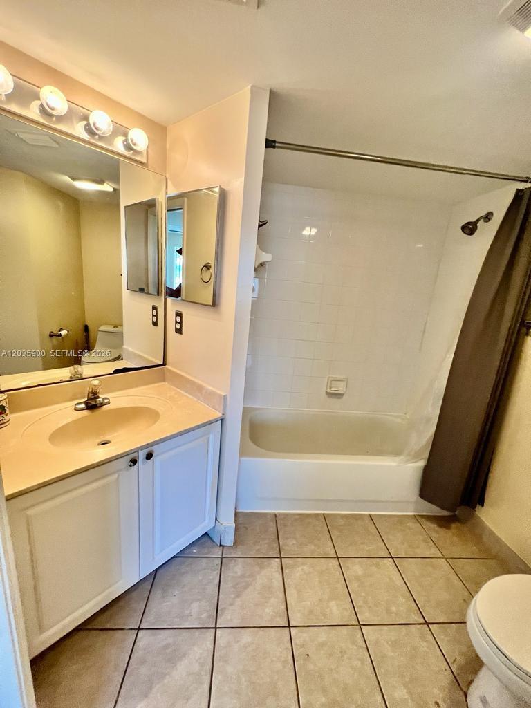 A12035980 Property Photo 6