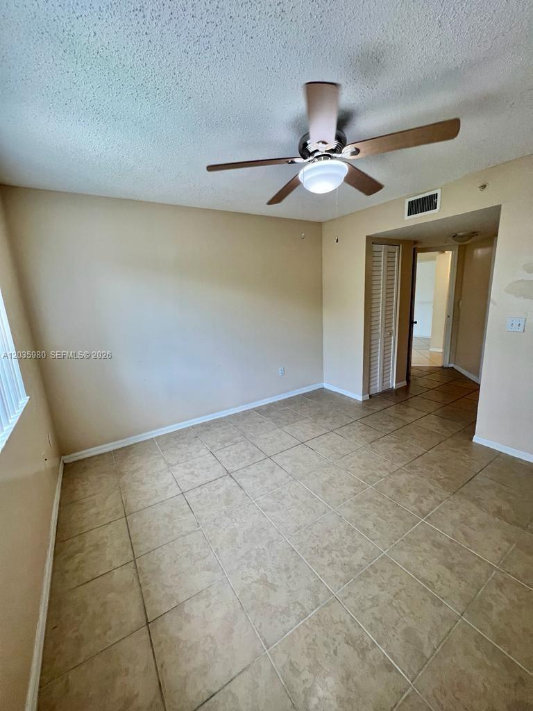 A12035980 Property Photo 7