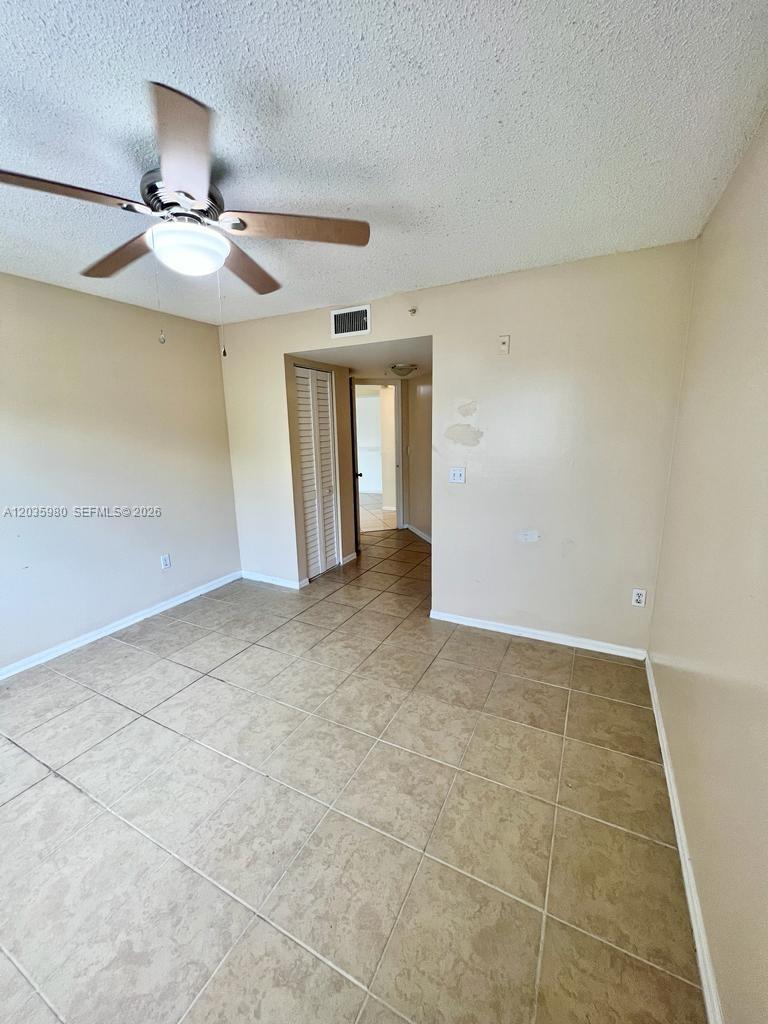 A12035980 Property Photo 9