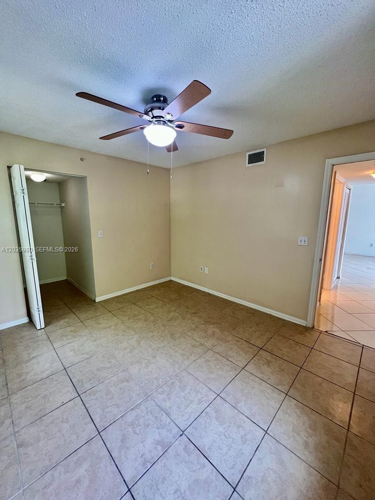 A12035980 Property Photo 15