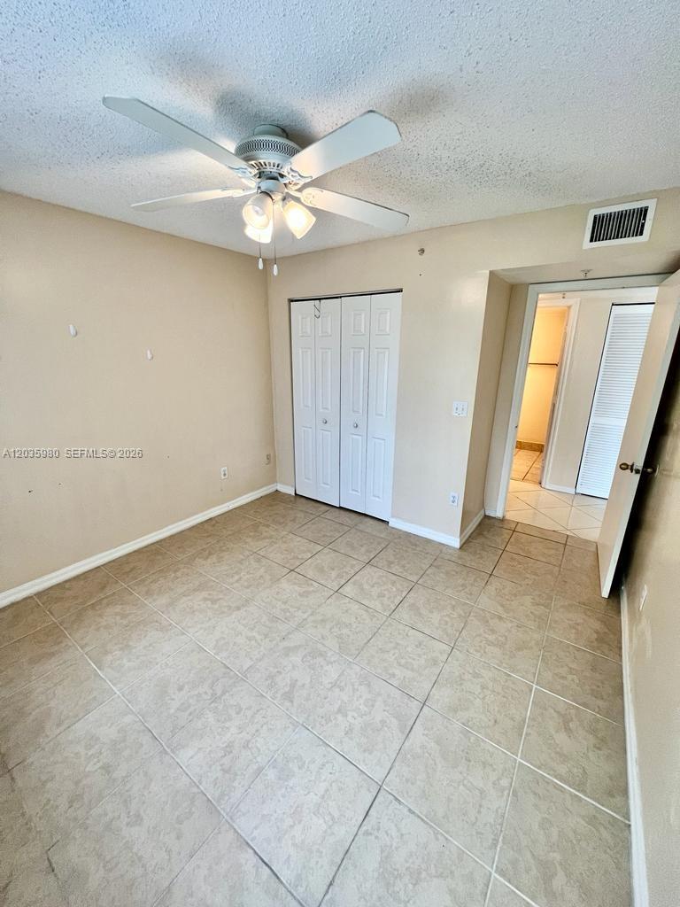 A12035980 Property Photo 20