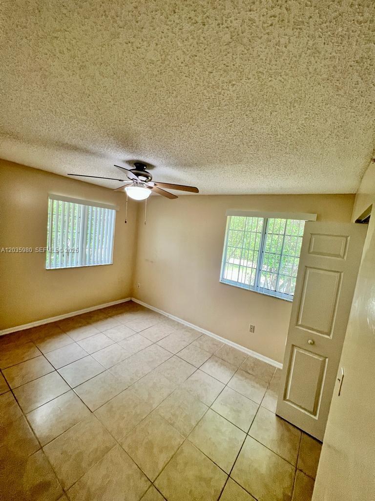 A12035980 Property Photo 23