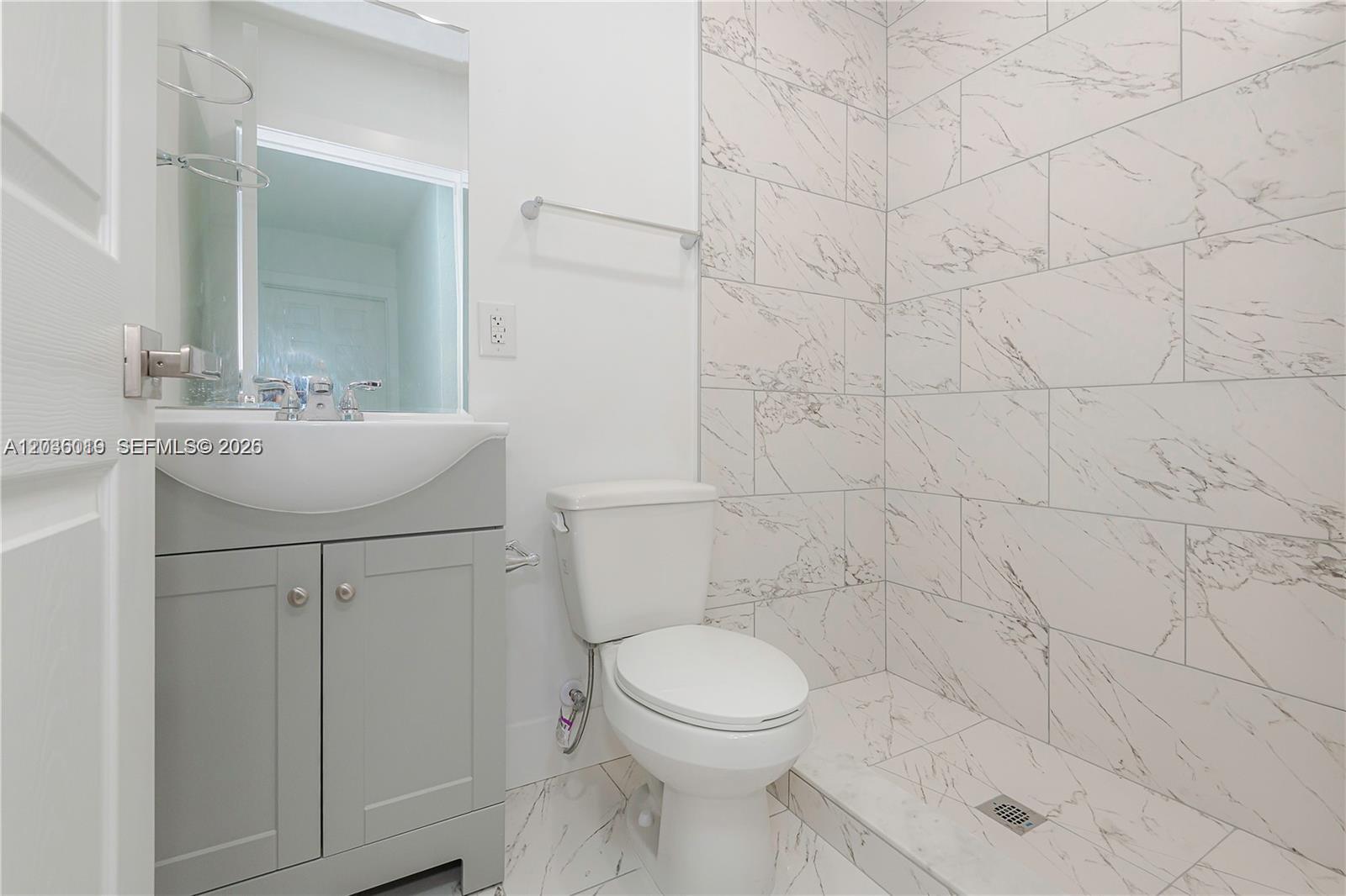 1511-1513 Nw 8th Avenue Property Photo 6