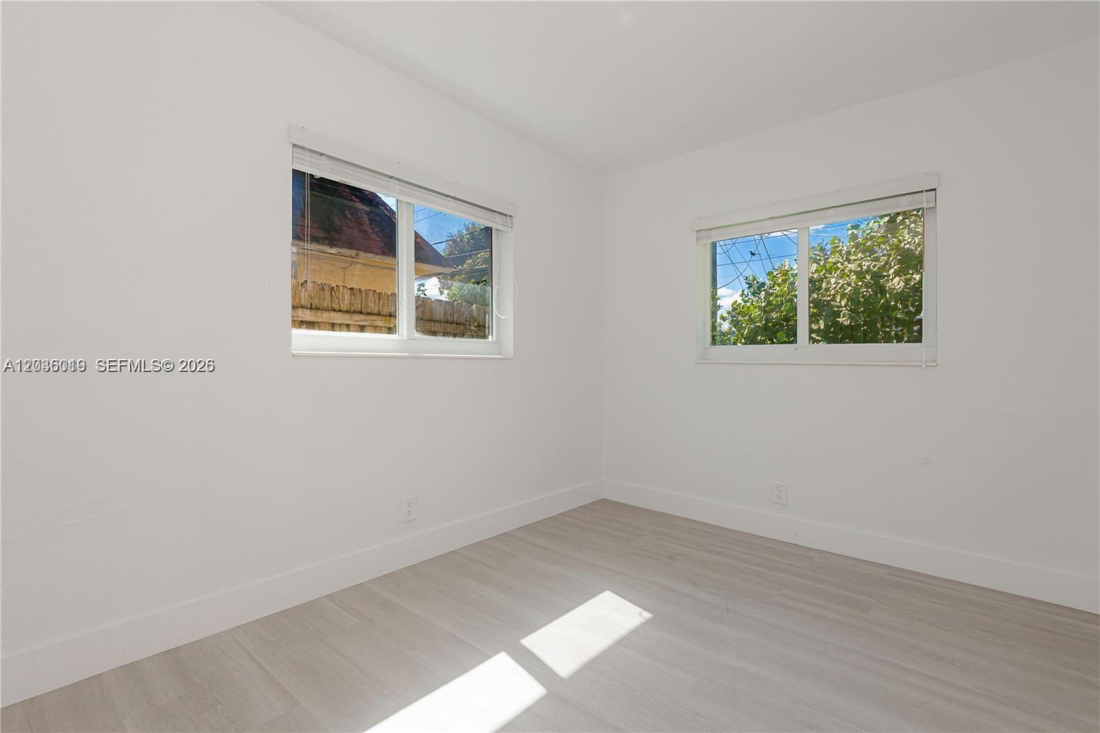 1511-1513 Nw 8th Avenue Property Photo 11
