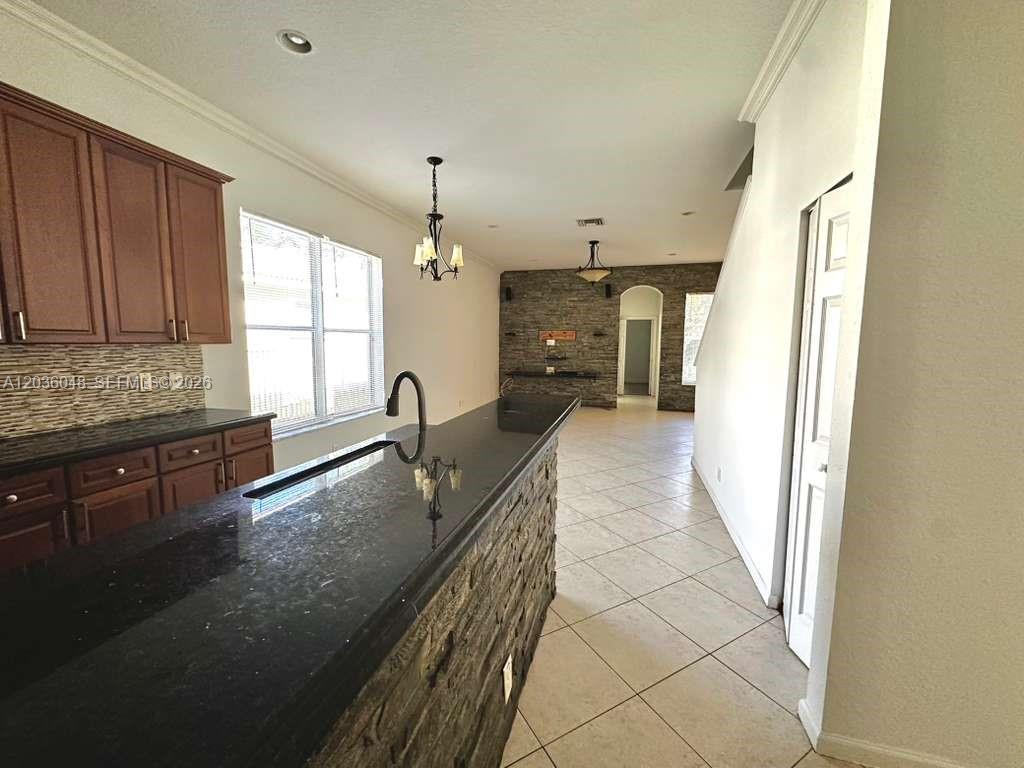 1831 Mariners Lane Property Photo 7