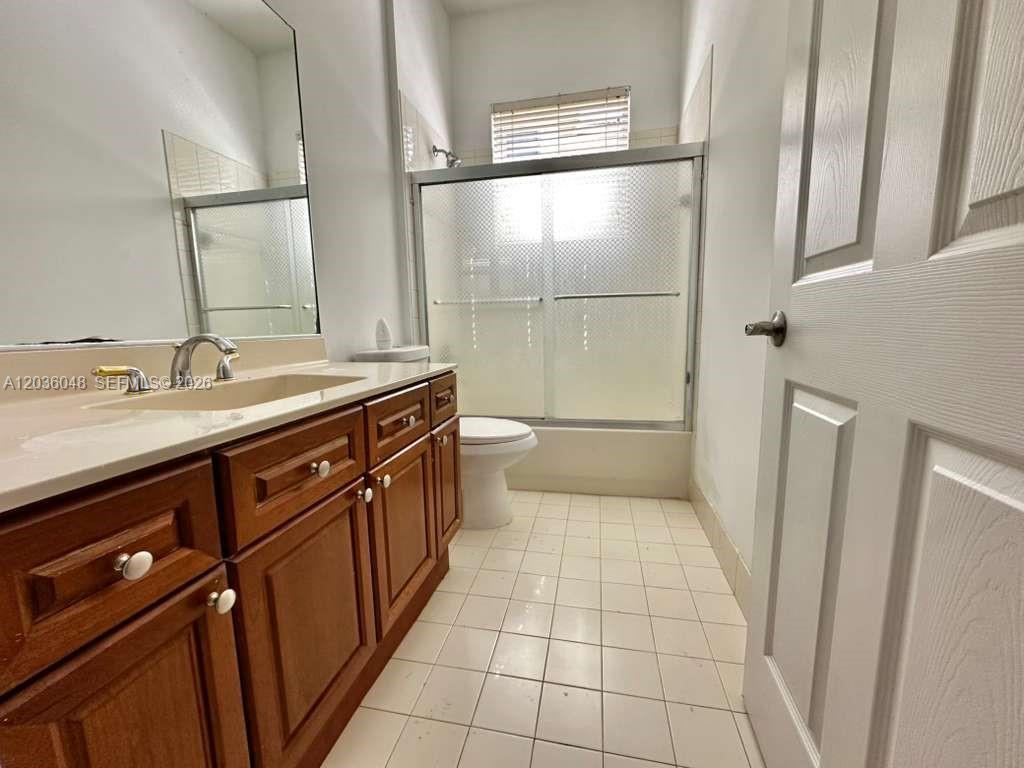 1831 Mariners Lane Property Photo 11