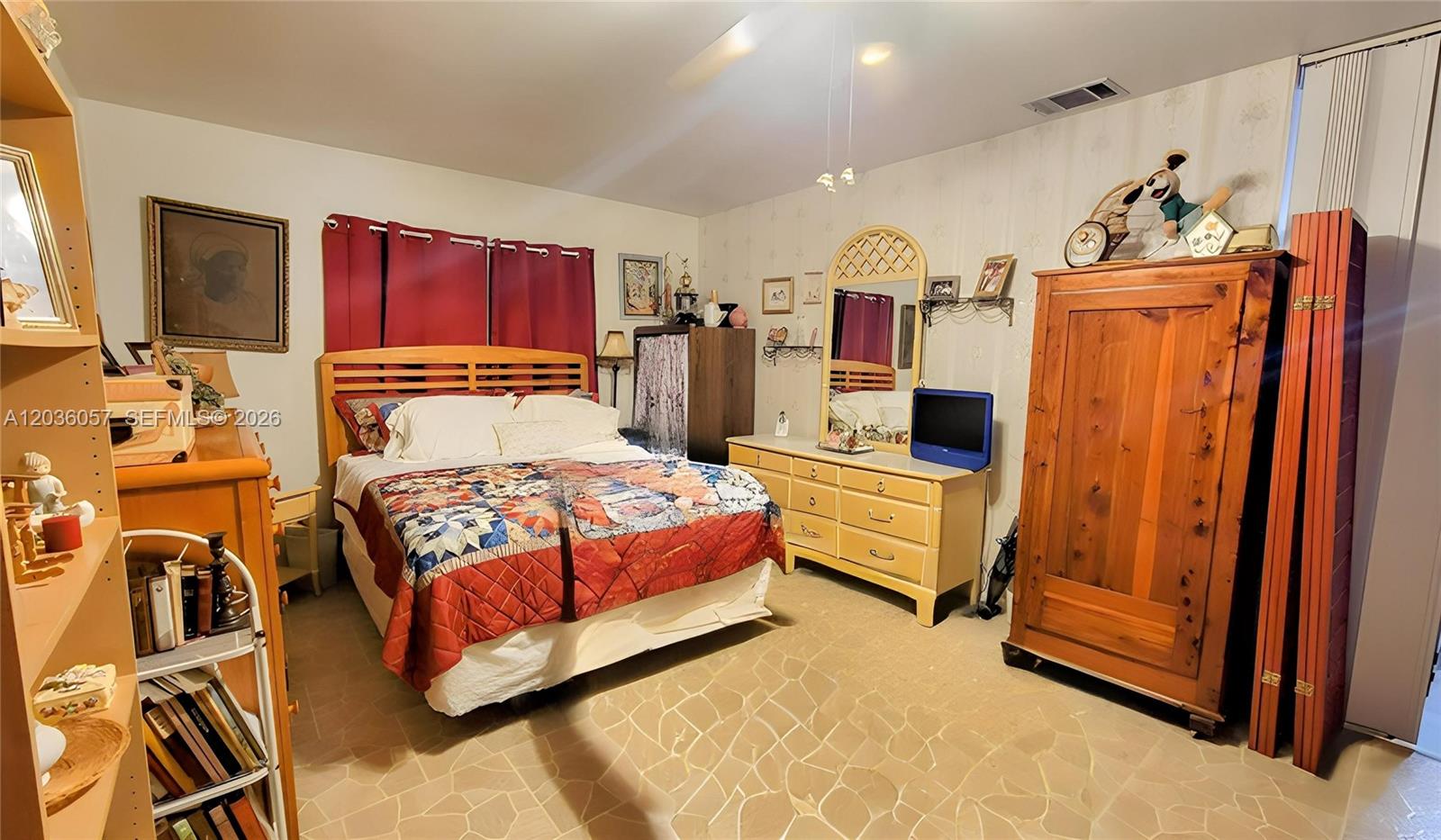 4001 Bishop Circle Property Photo 16