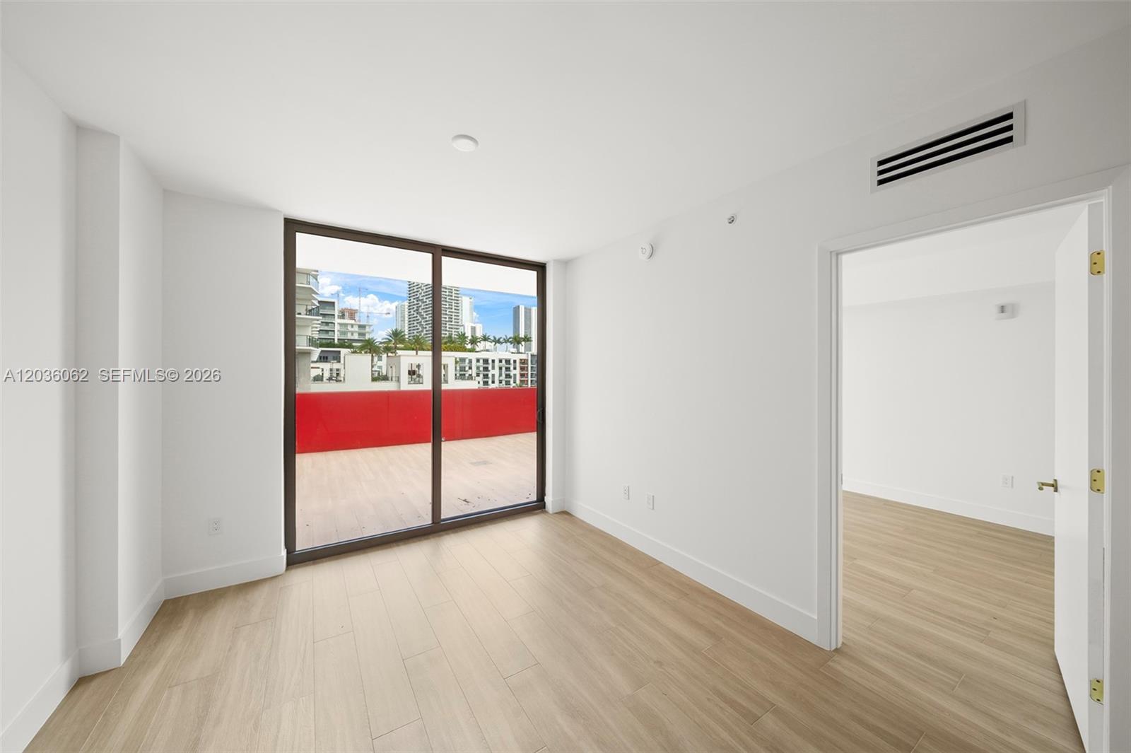 A12036062 Property Photo 18