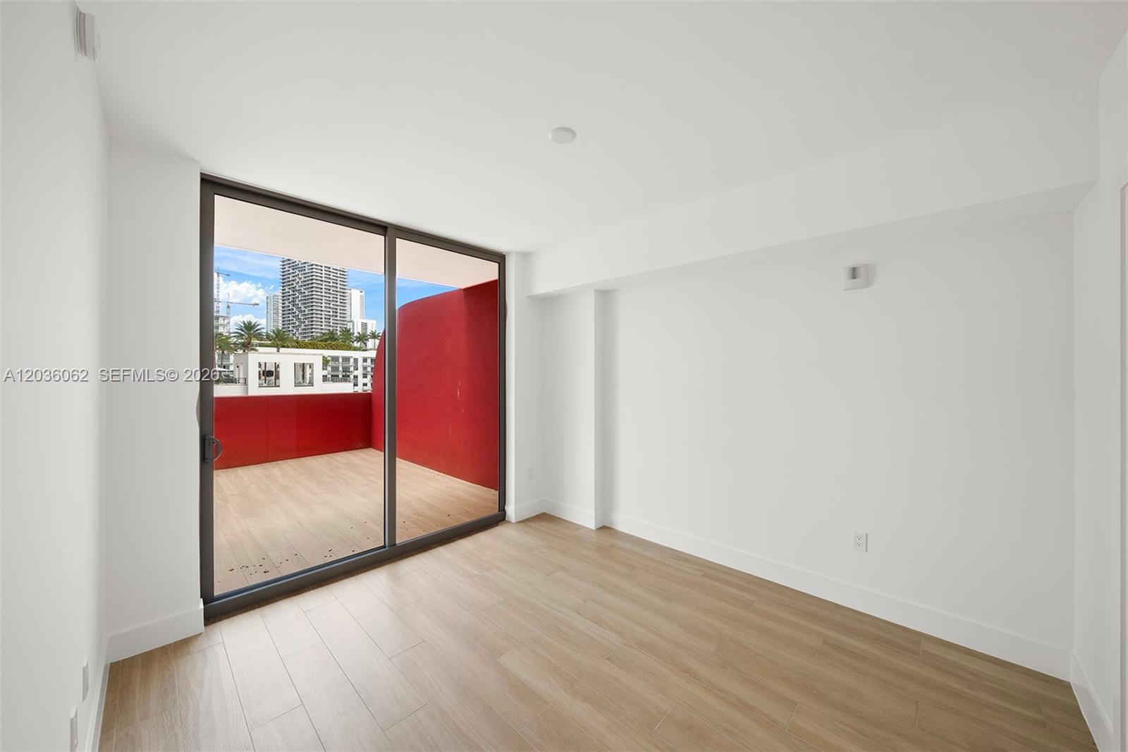 A12036062 Property Photo 25