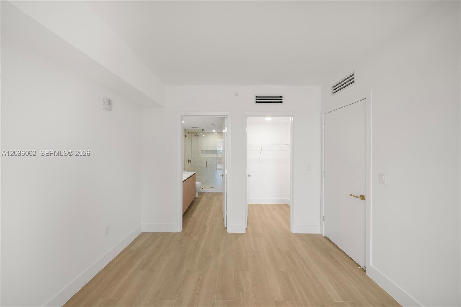 A12036062 Property Photo 29