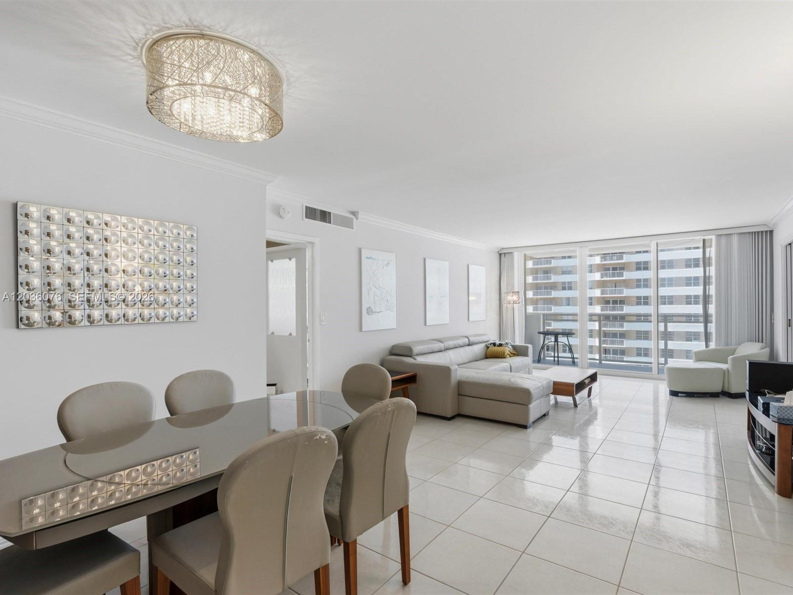 2030 S Ocean Drive 1123 Property Photo 2