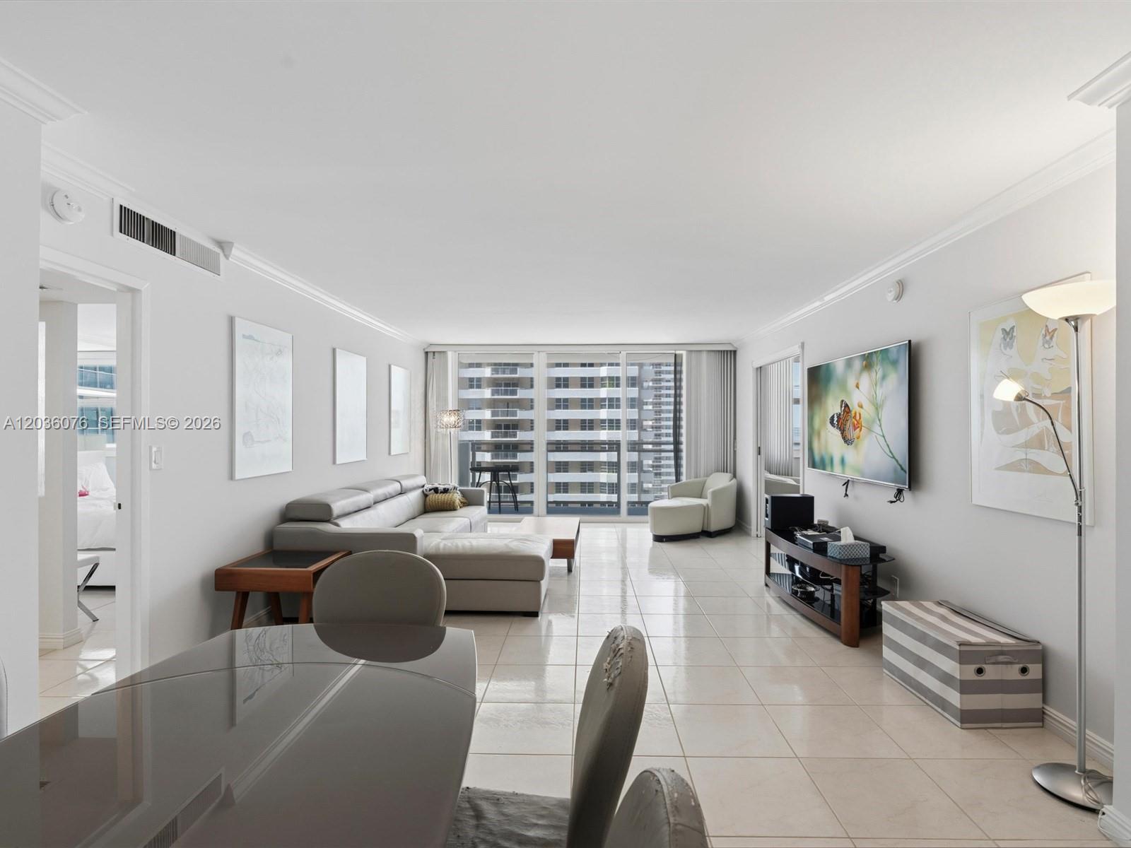 2030 S Ocean Drive 1123 Property Photo 4