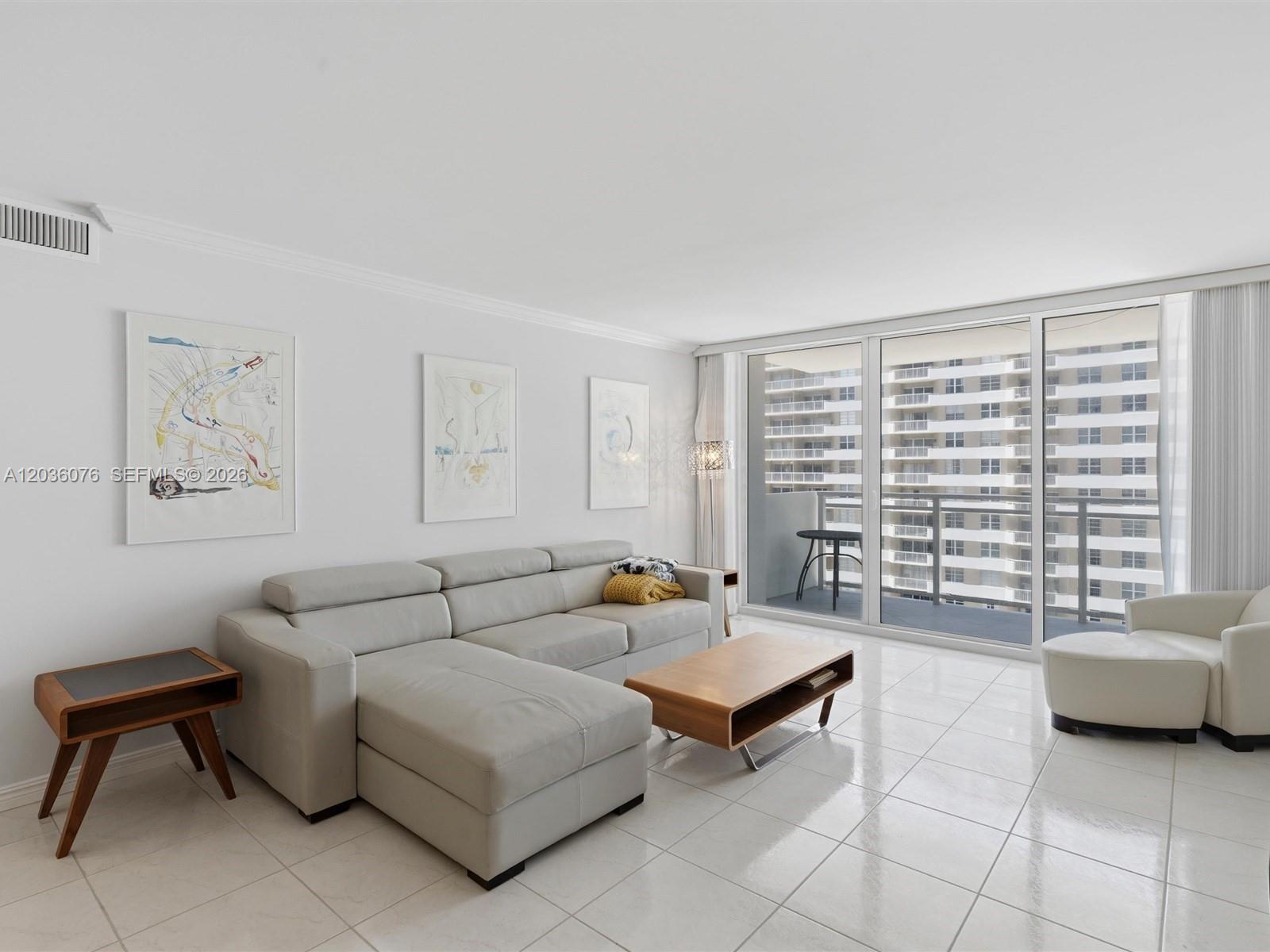 2030 S Ocean Drive 1123 Property Photo 14