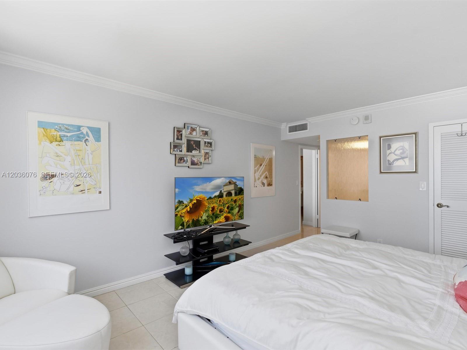 2030 S Ocean Drive 1123 Property Photo 33