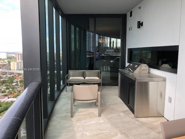 18555 Collins Avenue 3103 Property Photo 11