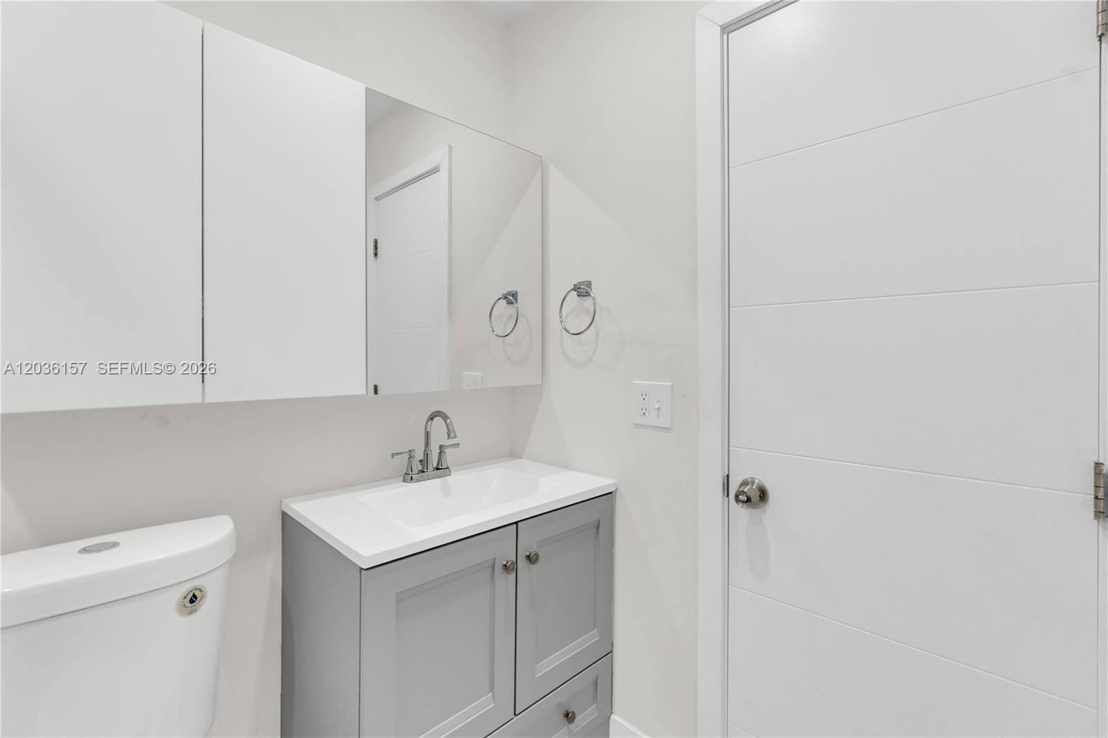 1380 Sw 34th Avenue Property Photo 6