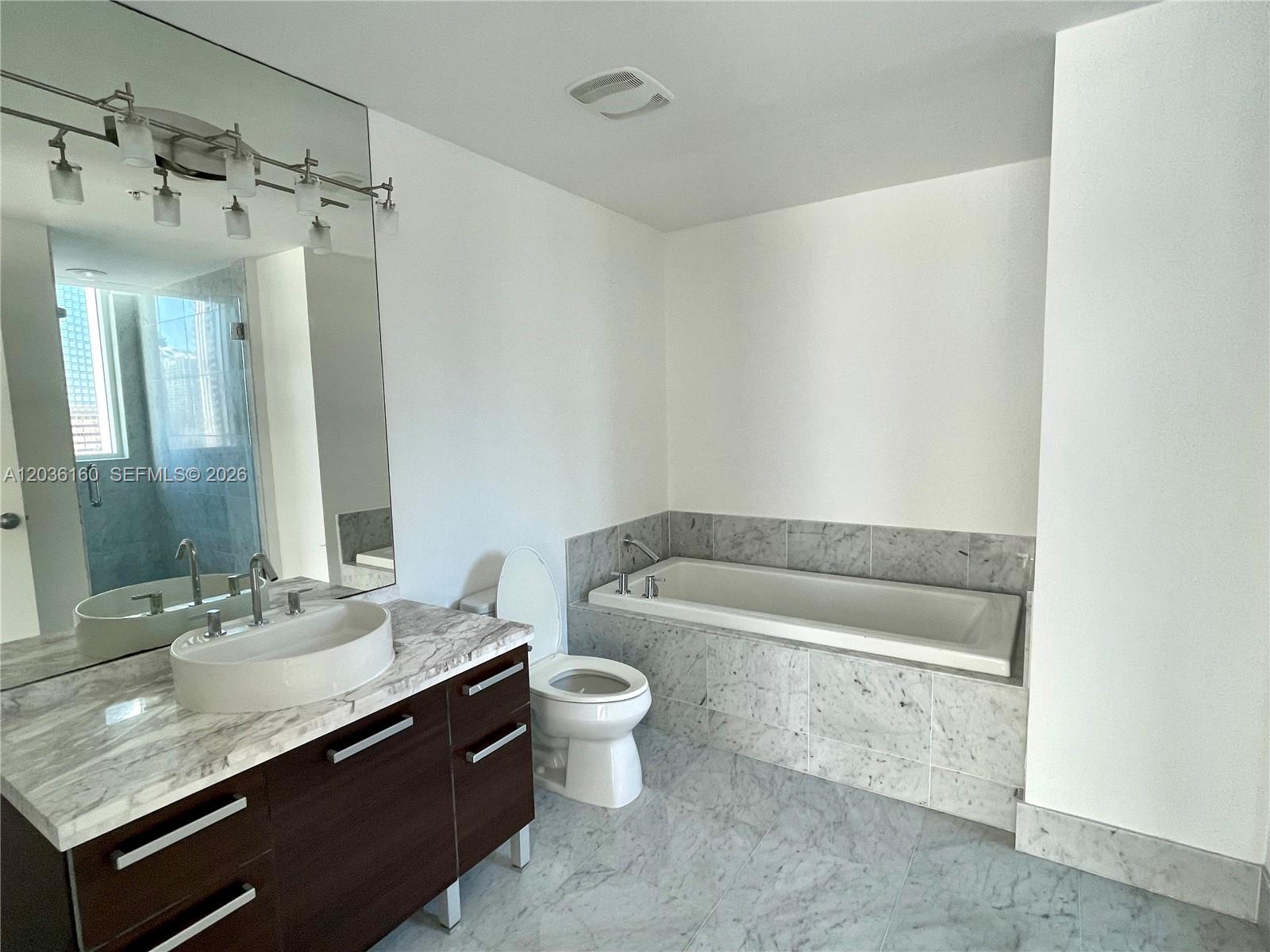253 Ne 2nd Street 2108 Property Photo 13