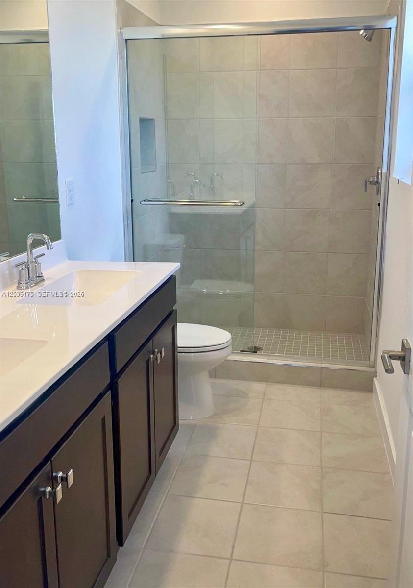 A12036175 Property Photo 4