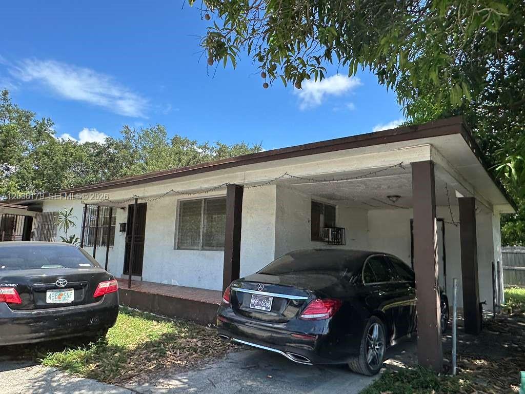 545 Nw 81st Street Property Photo 2