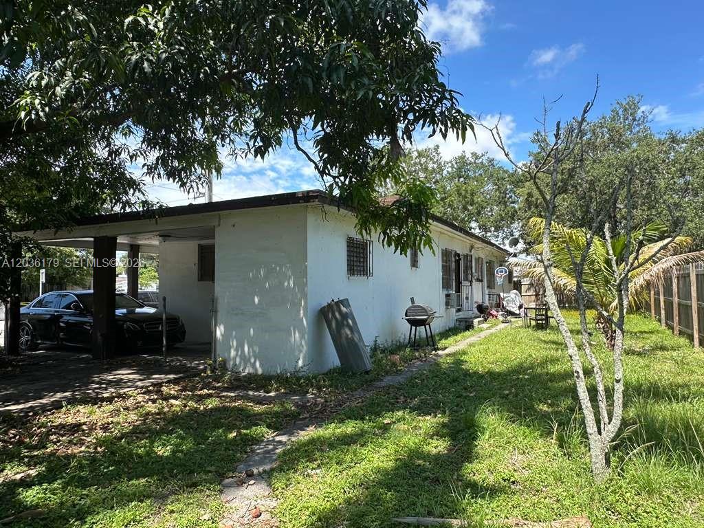 545 Nw 81st Street Property Photo 3