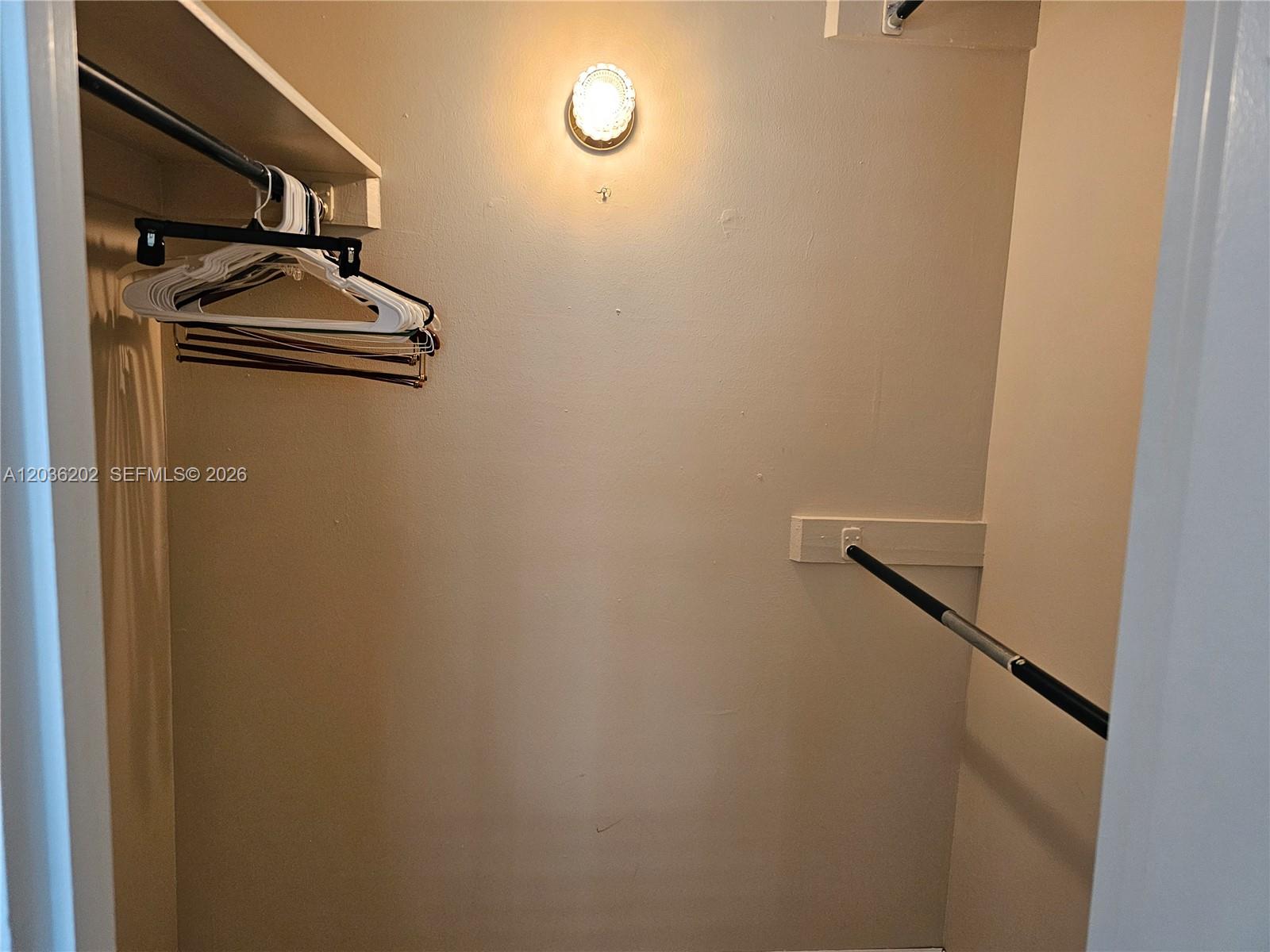 A12036202 Property Photo 14