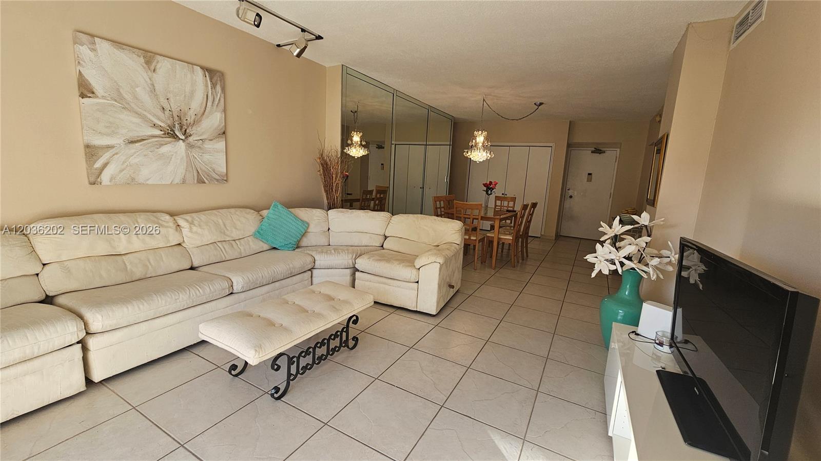 A12036202 Property Photo 18