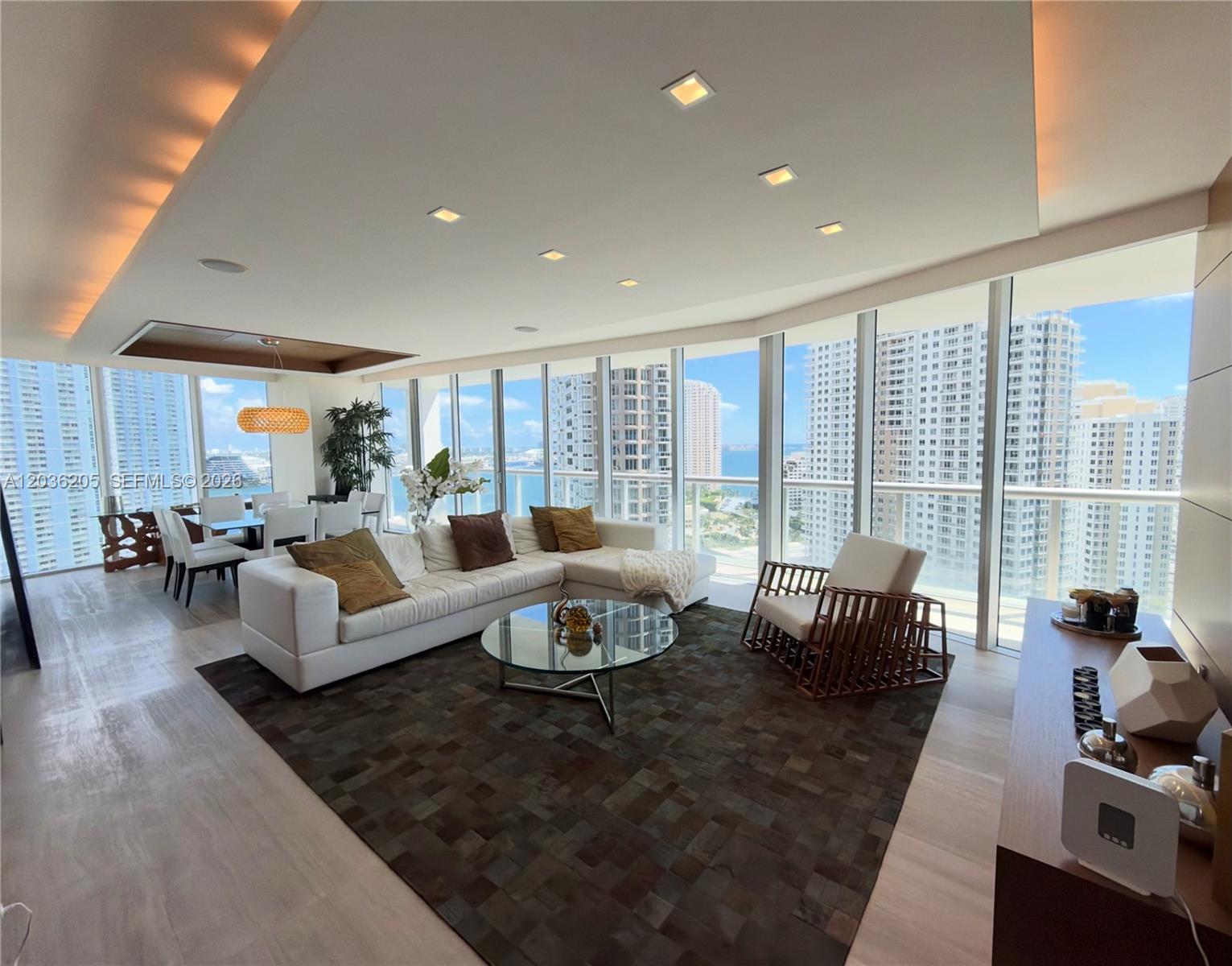 465 Brickell Avenue 2101 Property Photo 1