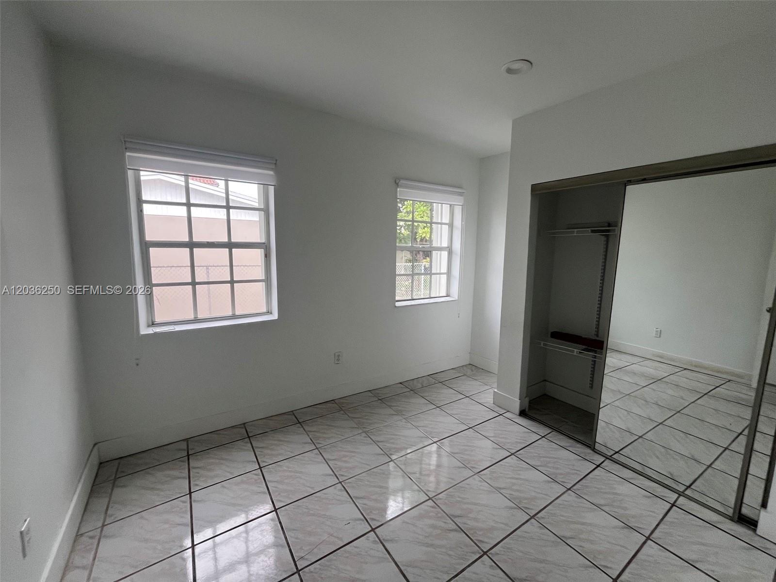 3244 Sw 3rd Street L Property Photo 4