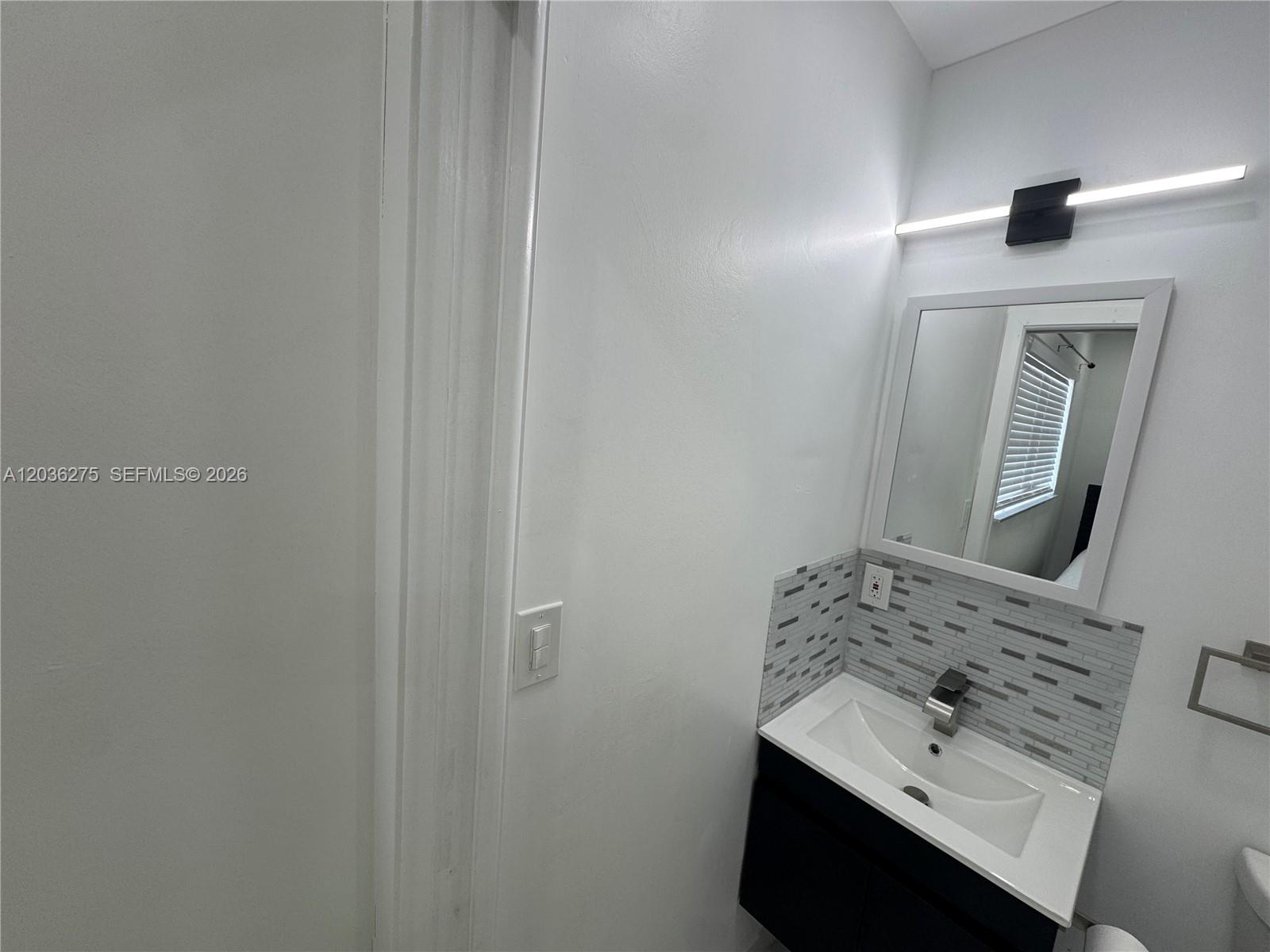 2192 Ne 56th Court 1 Property Photo 12