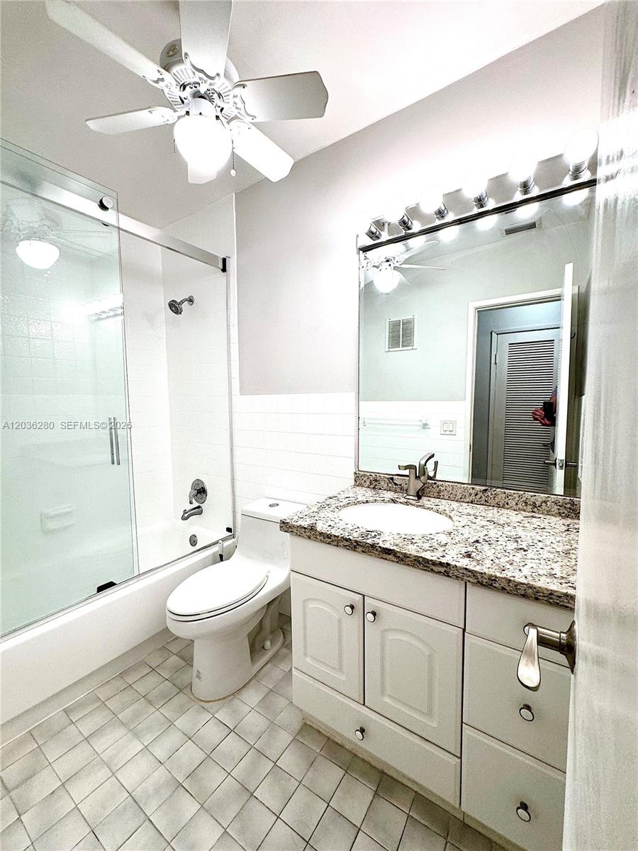 1535 Se 15th Street 304 Property Photo 12