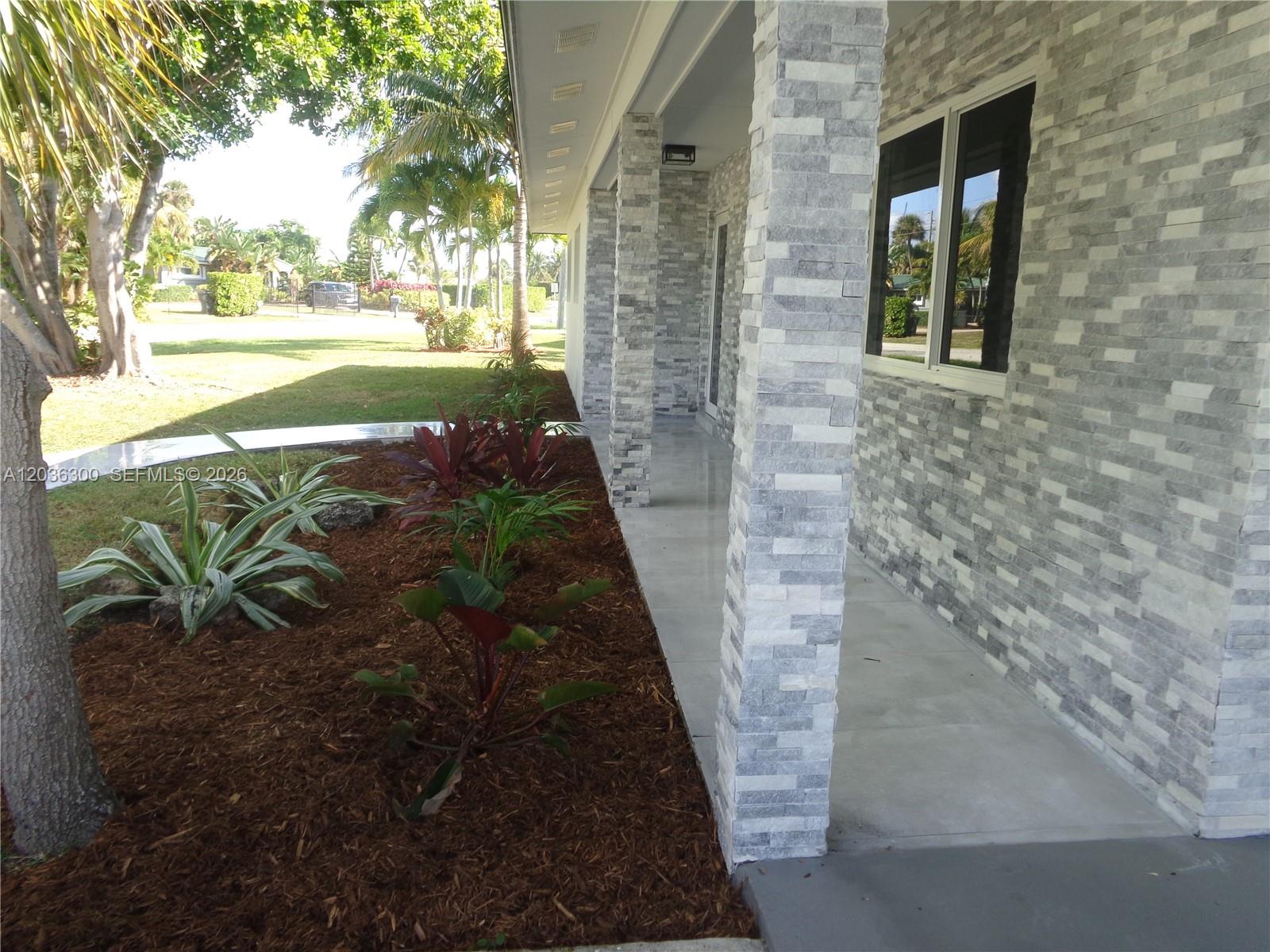 1565 N Thumb Point Drive Property Photo 5